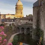 Bed & Breakfast Bienvenue Chez Glad Et Guigui 4*