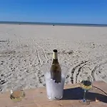 Bienvenue Chez Glad Et Guigui Bed & Breakfast 4*