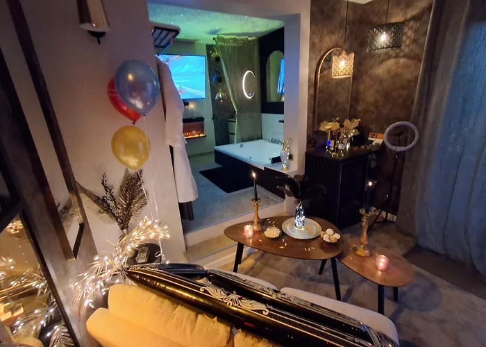 Bienvenue Chez Glad Et Guigui Bed and breakfast 3*