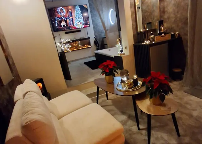 Bienvenue Chez Glad Et Guigui Bed and breakfast 3*